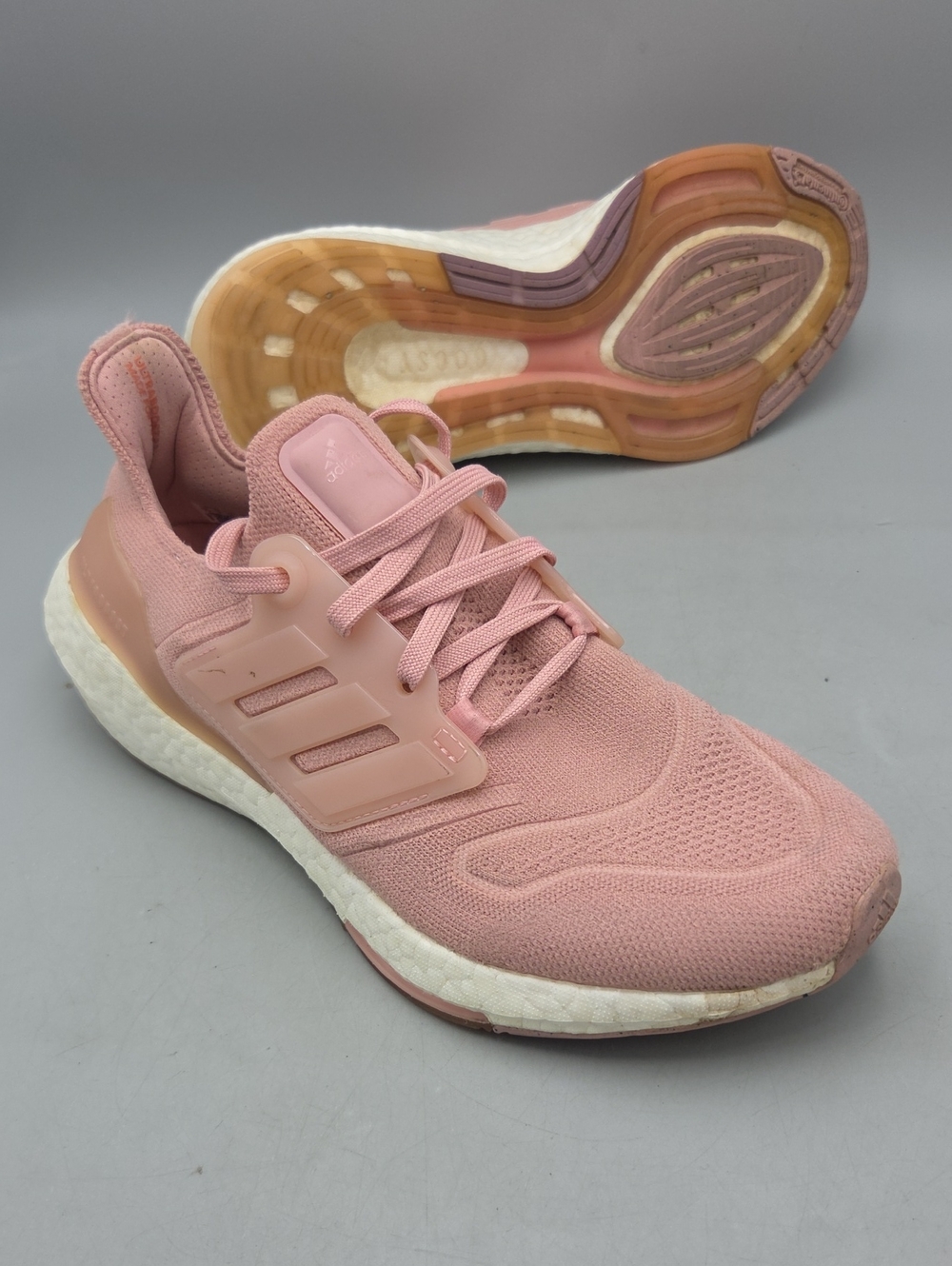 Adidas Ultraboost 22 Women's Size 7.5 Running Shoes Pink